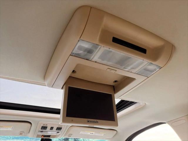 2007 Cadillac Escalade Standard