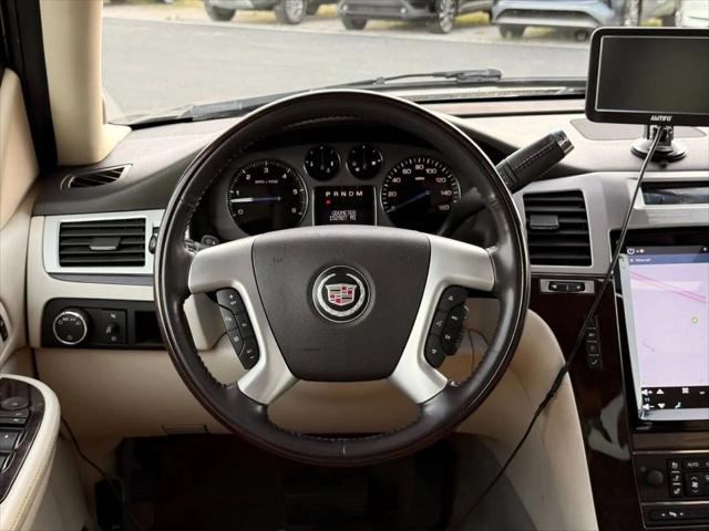 2007 Cadillac Escalade Standard