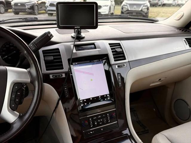 2007 Cadillac Escalade Standard