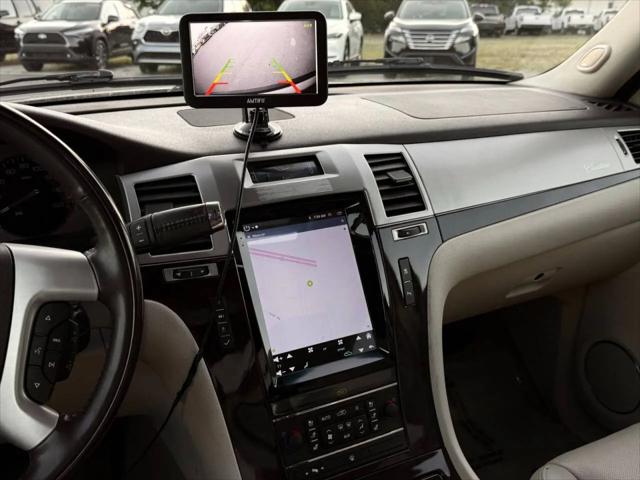 2007 Cadillac Escalade Standard