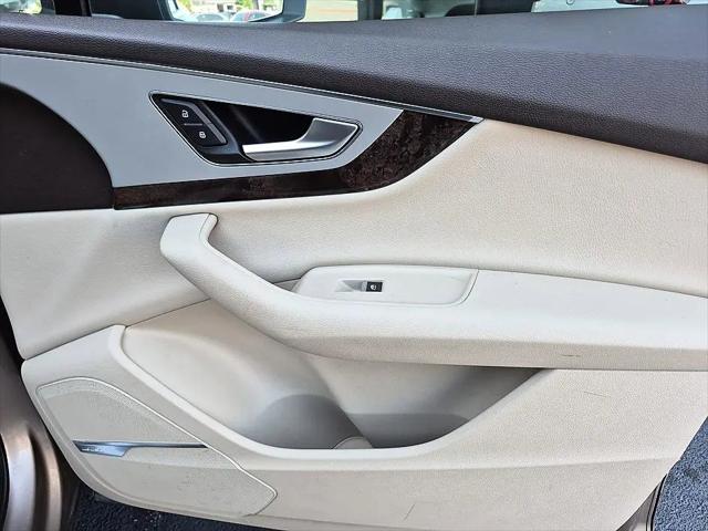 2019 Audi Q7 45 Premium