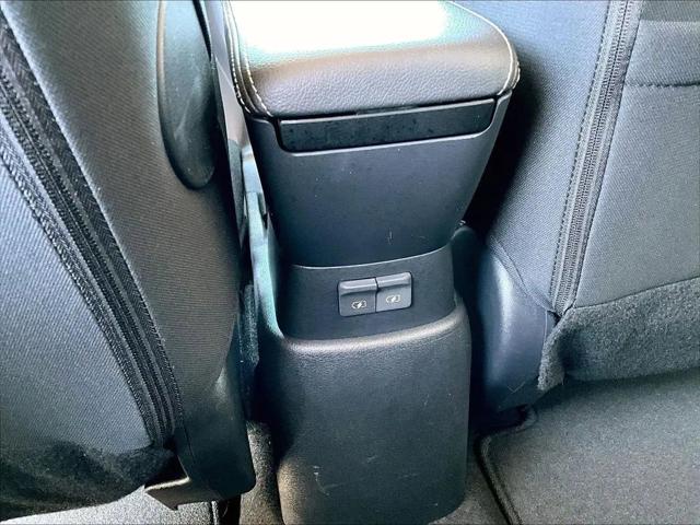 2024 Nissan Kicks S Xtronic CVT