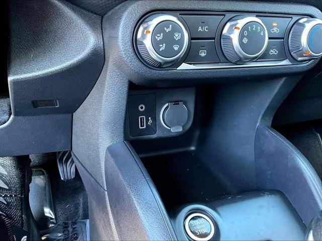2024 Nissan Kicks S Xtronic CVT