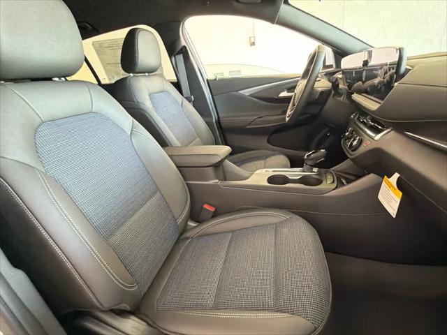 2026 Buick NV Preferred FWD