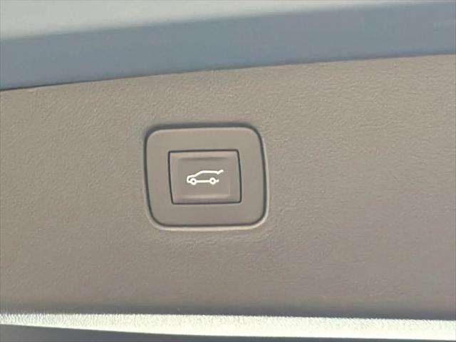 2026 Buick NV Preferred FWD
