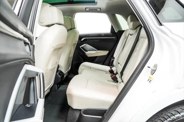 2024 Audi Q3 Premium 45 TFSI S line quattro Tiptronic