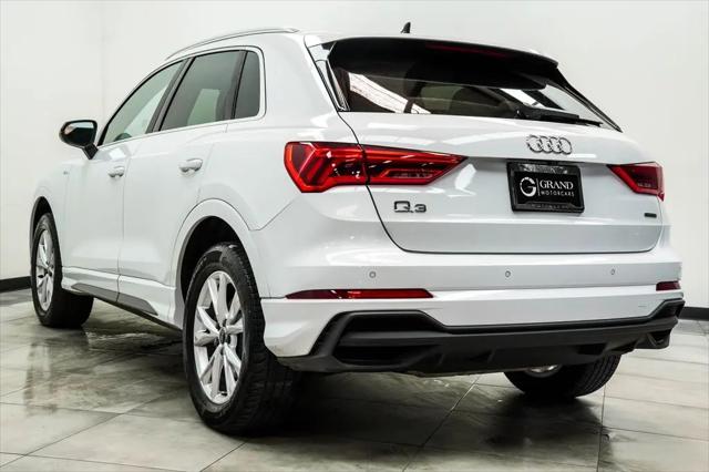 2024 Audi Q3 Premium 45 TFSI S line quattro Tiptronic