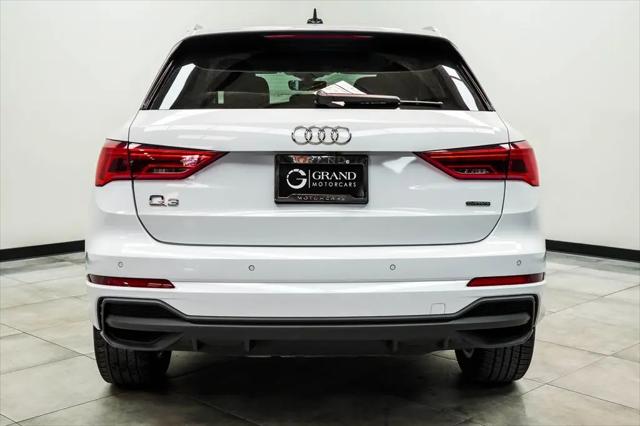 2024 Audi Q3 Premium 45 TFSI S line quattro Tiptronic