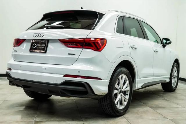 2024 Audi Q3 Premium 45 TFSI S line quattro Tiptronic