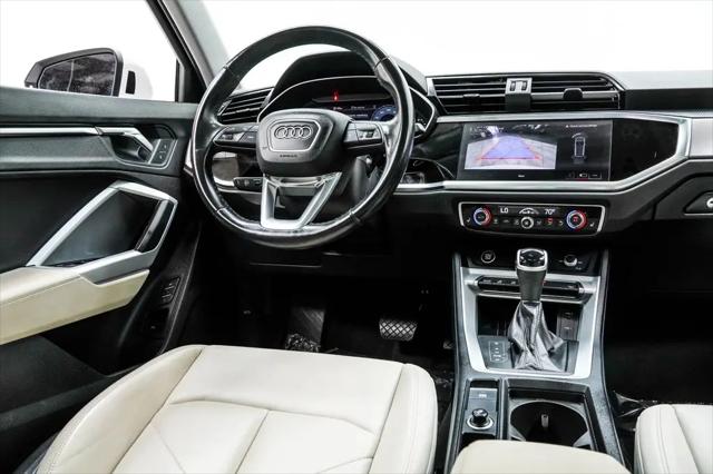 2024 Audi Q3 Premium 45 TFSI S line quattro Tiptronic