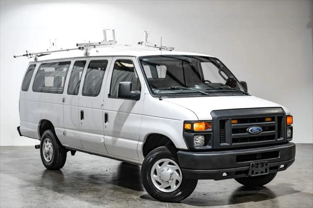 2011 Ford E-350 Super Duty Commercial