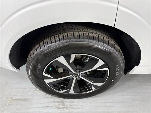 2026 Volvo XC60 B5 Core