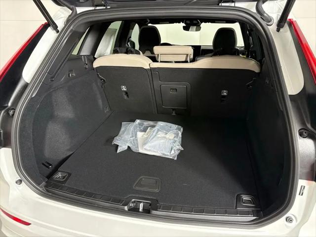 2026 Volvo XC60 B5 Core