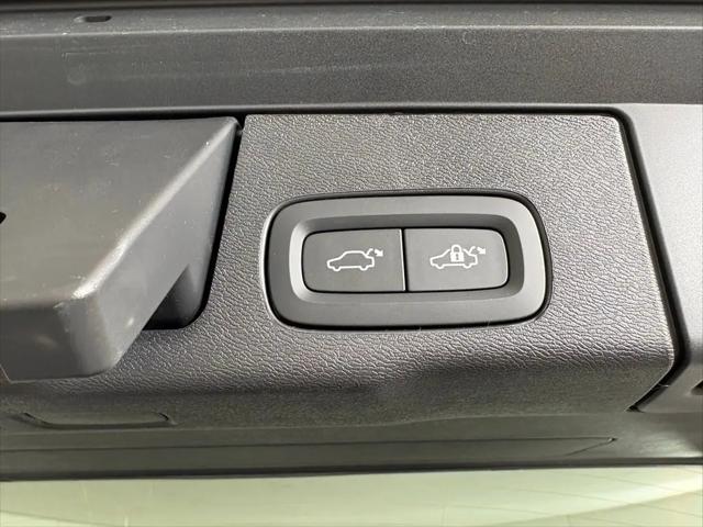2026 Volvo XC60 B5 Core