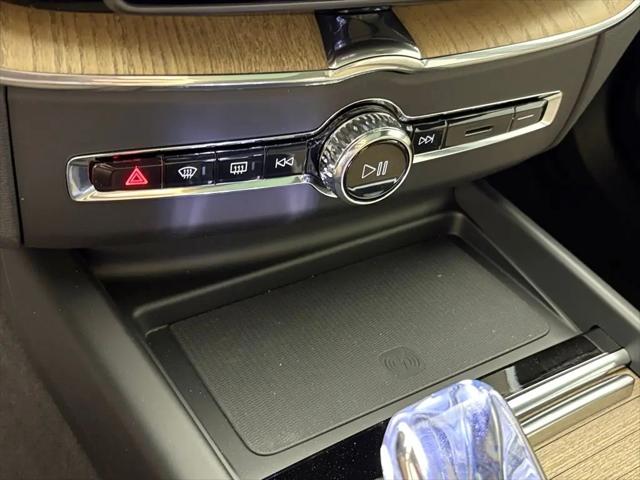 2026 Volvo XC60 B5 Core