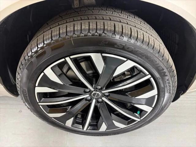 2026 Volvo XC90 Plus, B6 AWD Gas (mild hybrid), Gasoline, Bright, 7 Seats