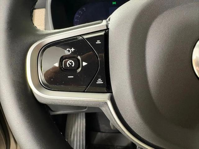 2026 Volvo XC90 Plus, B6 AWD Gas (mild hybrid), Gasoline, Bright, 7 Seats