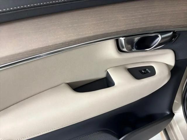 2026 Volvo XC90 Plus, B6 AWD Gas (mild hybrid), Gasoline, Bright, 7 Seats