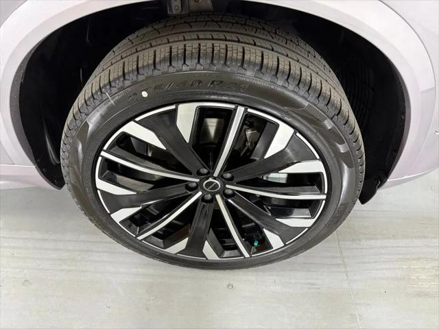 2026 Volvo XC90 Plus, B6 AWD Gas (mild hybrid), Gasoline, Bright, 7 Seats