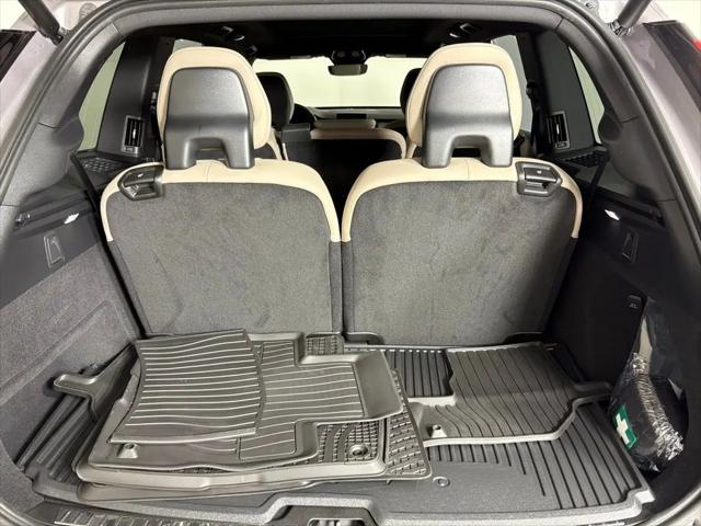 2026 Volvo XC90 Plus, B6 AWD Gas (mild hybrid), Gasoline, Bright, 7 Seats