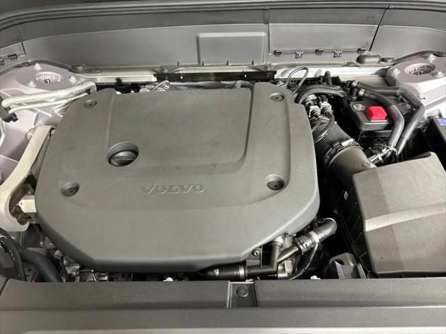 2026 Volvo XC90 Plus, B6 AWD Gas (mild hybrid), Gasoline, Bright, 7 Seats