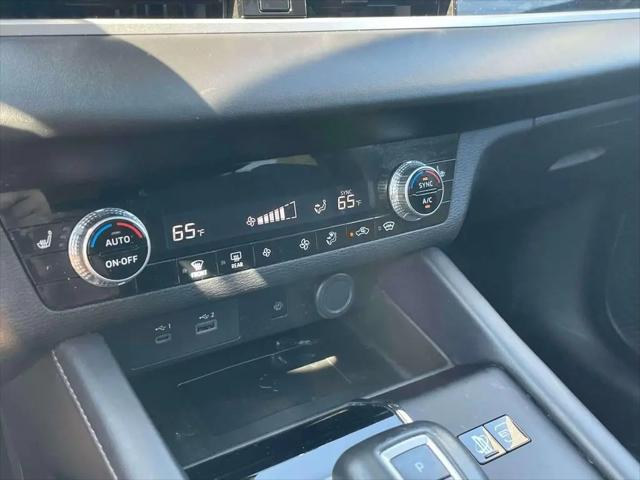 2024 Mitsubishi Outlander PHEV SE S-AWC