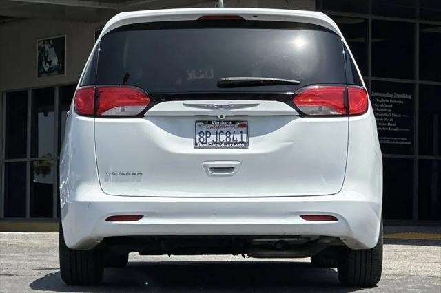2020 Chrysler Voyager L