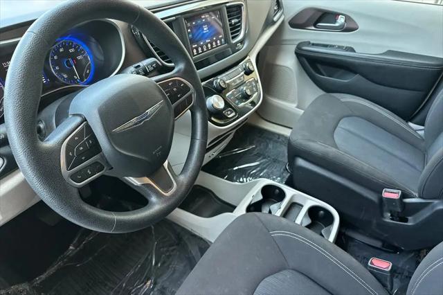 2020 Chrysler Voyager L
