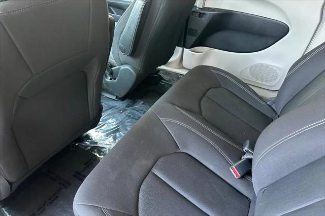 2020 Chrysler Voyager L