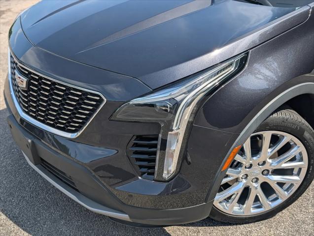 2023 Cadillac XT4 FWD Premium Luxury