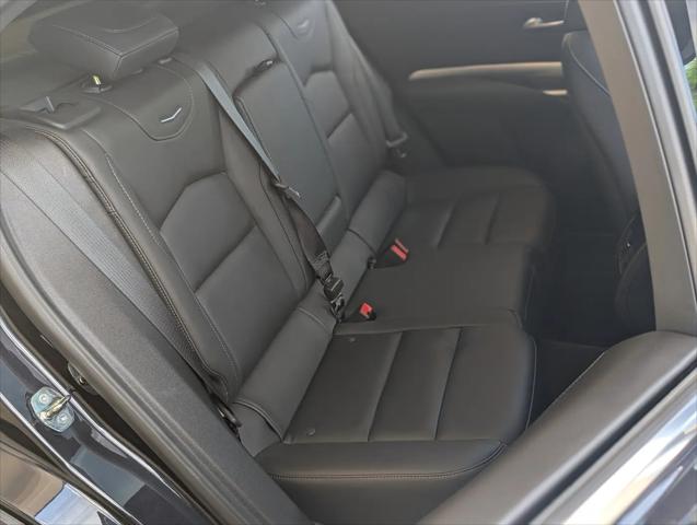 2023 Cadillac XT4 FWD Premium Luxury