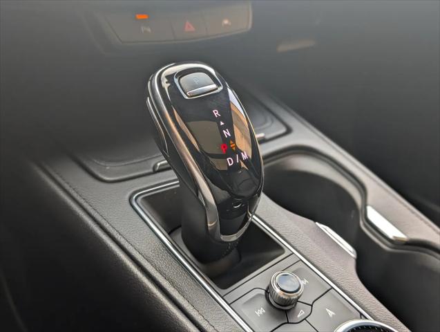 2023 Cadillac XT4 FWD Premium Luxury