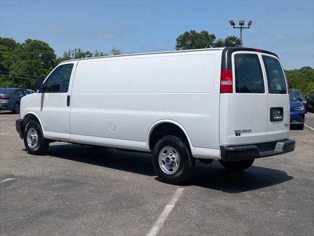 2022 GMC Savana Cargo RWD 3500 Extended Wheelbase Work Van