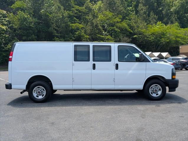2022 GMC Savana Cargo RWD 3500 Extended Wheelbase Work Van