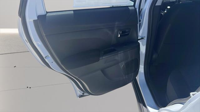 2026 Mitsubishi Outlander Sport 2.0 LE