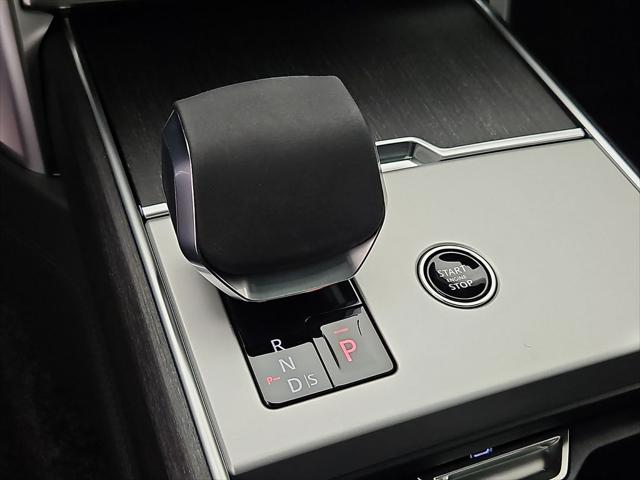 2026 Land Rover Range Rover P400 SE 7 Seat