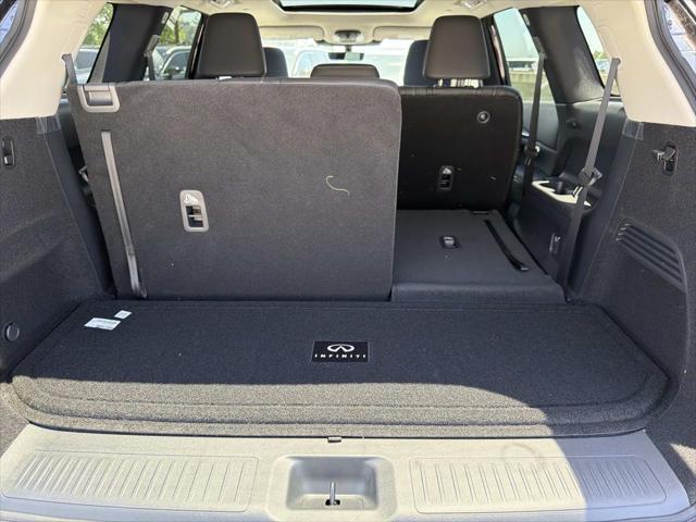 2027 INFINITI QX60 PURE