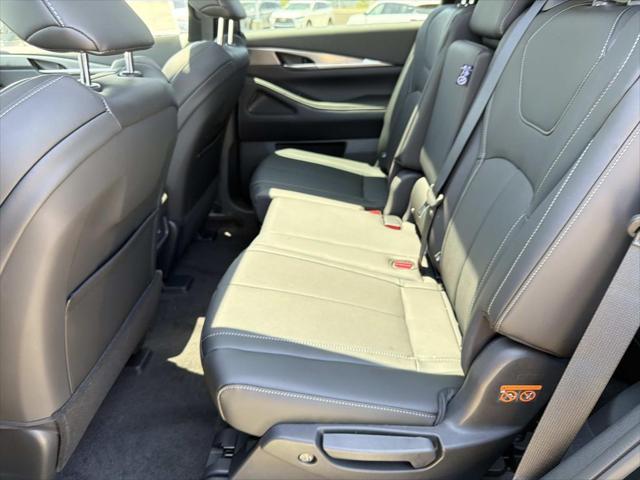 2027 INFINITI QX60 PURE