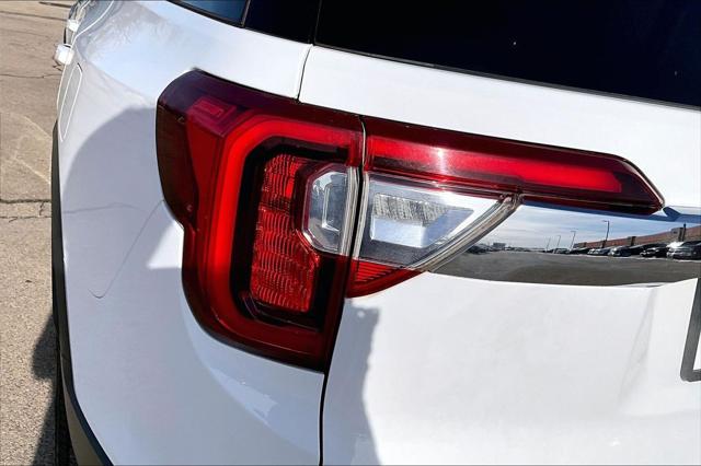 2023 GMC Acadia AWD SLT