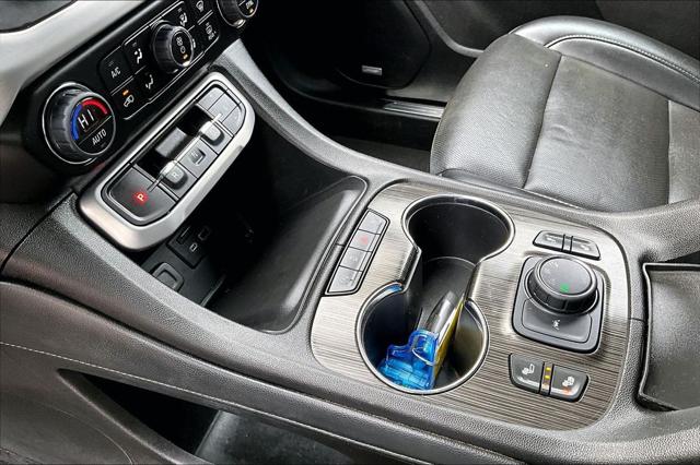 2023 GMC Acadia AWD SLT