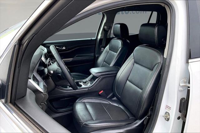 2023 GMC Acadia AWD SLT