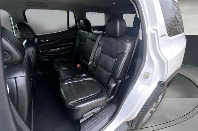 2023 GMC Acadia AWD SLT