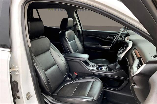 2023 GMC Acadia AWD SLT