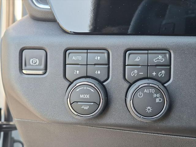2026 Chevrolet Silverado 1500 4WD Crew Cab Standard Bed LT