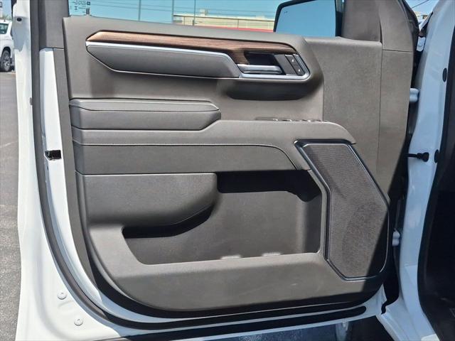 2026 Chevrolet Silverado 1500 4WD Crew Cab Standard Bed LT