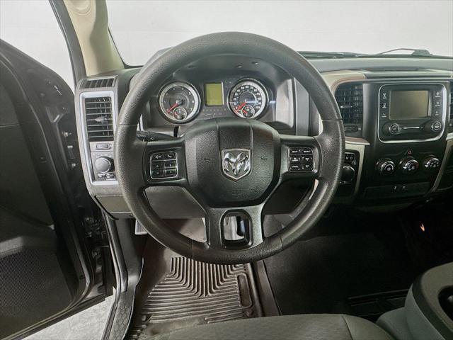 2019 Ram 1500 Classic SLT Crew Cab 4x2 6'4" Box