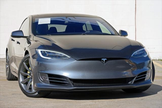 2016 Tesla Model S 90D