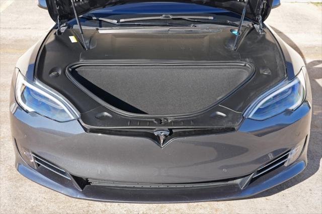 2016 Tesla Model S 90D