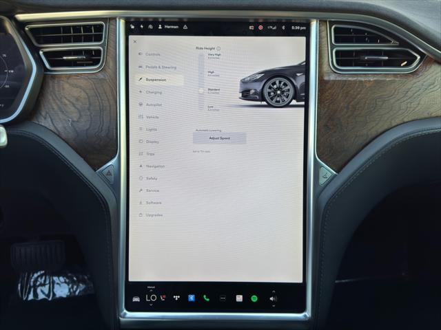 2016 Tesla Model S 90D