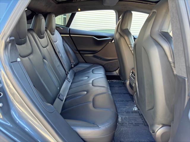 2016 Tesla Model S 90D